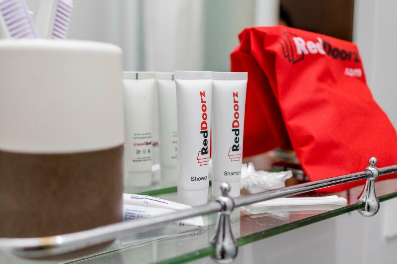 Reddoorz Plus Near Tan Dinh Market Ho Chi Minh-byen Eksteriør bilde